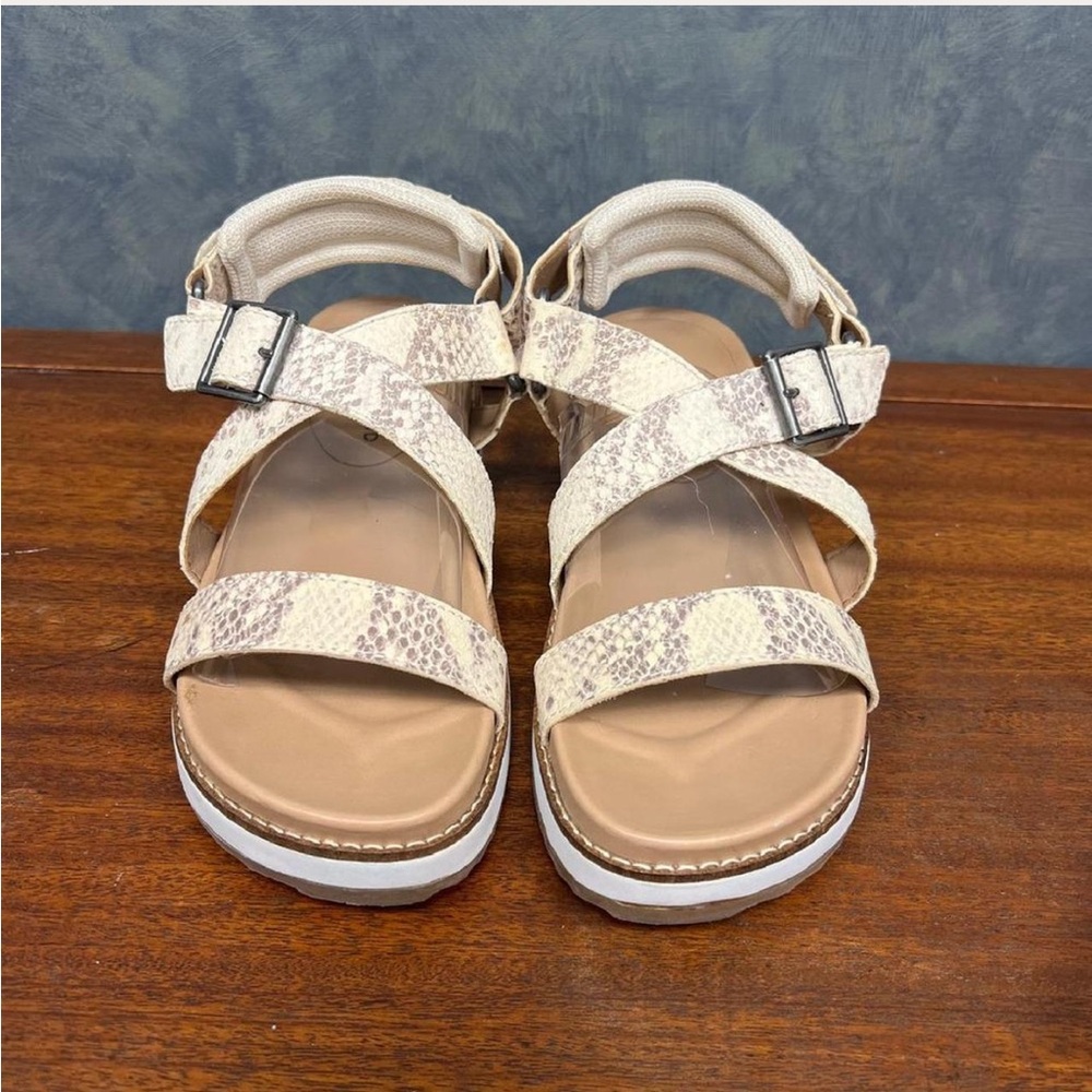 Women Lucky Brand Tamri Buckle Wedge Leather Strappy Snake Sandals size 10